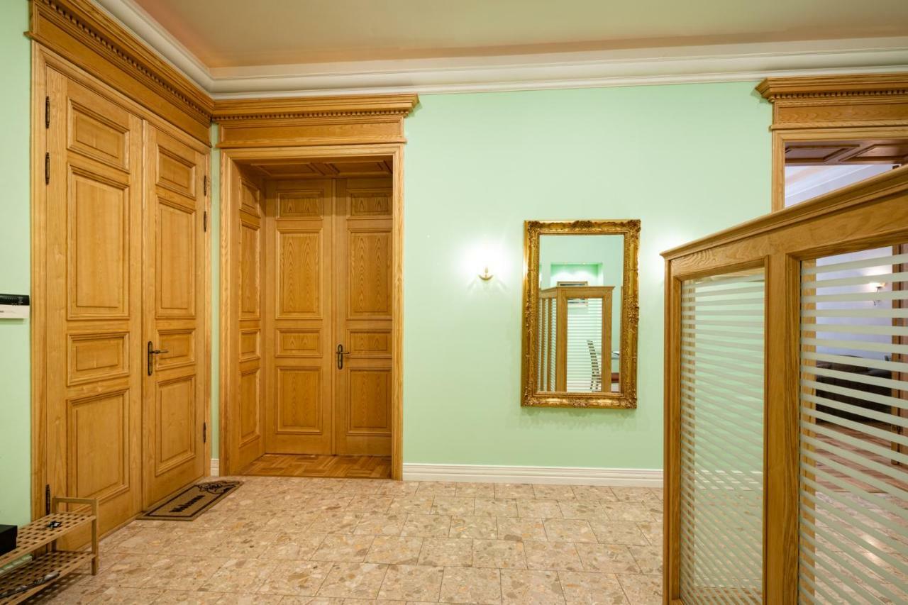Old Riga 2 Bedroom Vecpilsetas Street Apartment Dış mekan fotoğraf