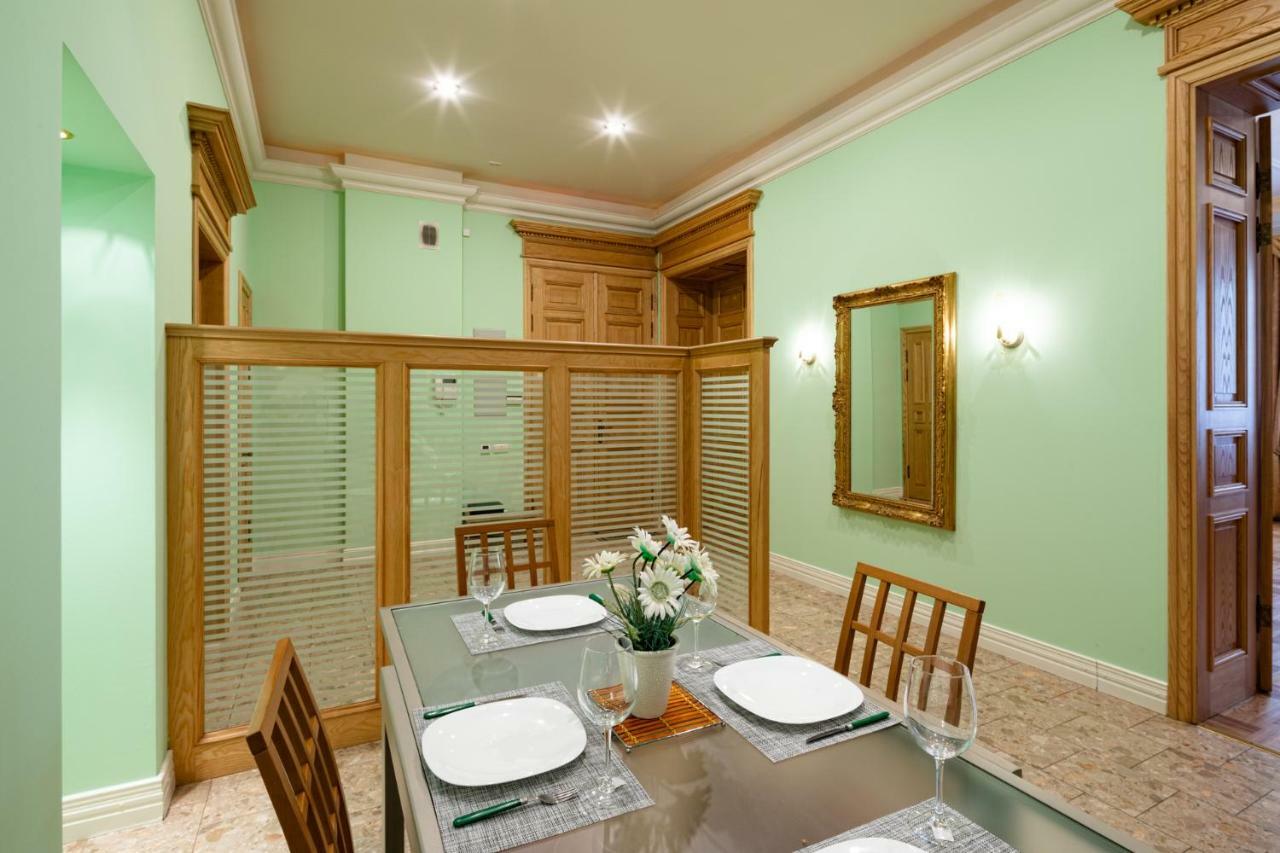 Old Riga 2 Bedroom Vecpilsetas Street Apartment Dış mekan fotoğraf
