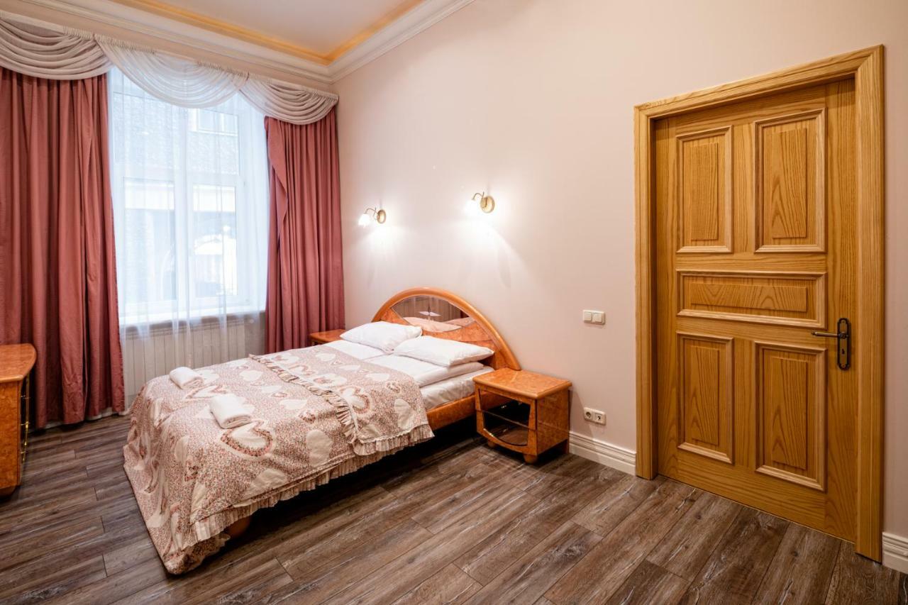 Old Riga 2 Bedroom Vecpilsetas Street Apartment Dış mekan fotoğraf