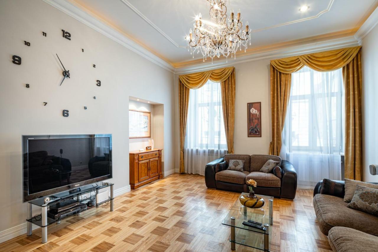 Old Riga 2 Bedroom Vecpilsetas Street Apartment Dış mekan fotoğraf