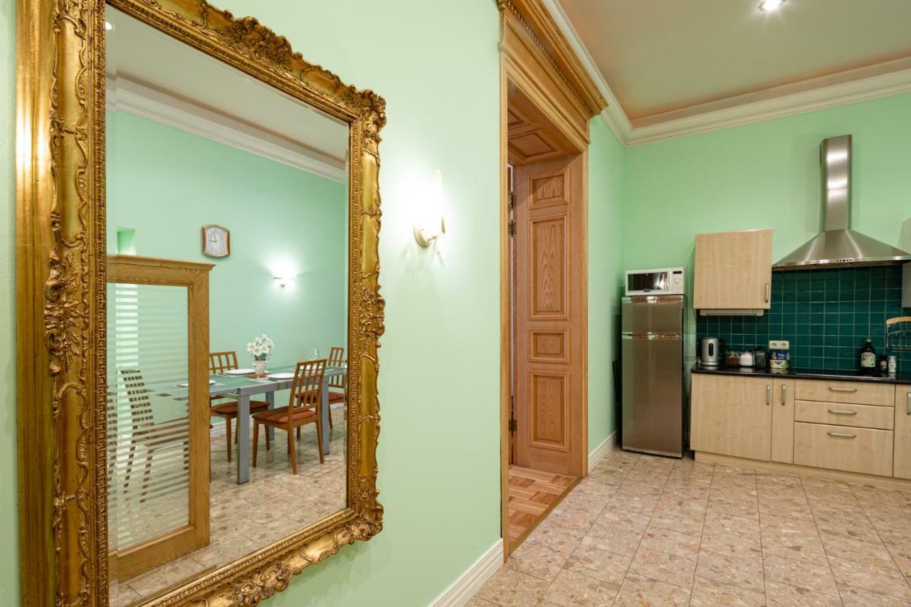 Old Riga 2 Bedroom Vecpilsetas Street Apartment Dış mekan fotoğraf