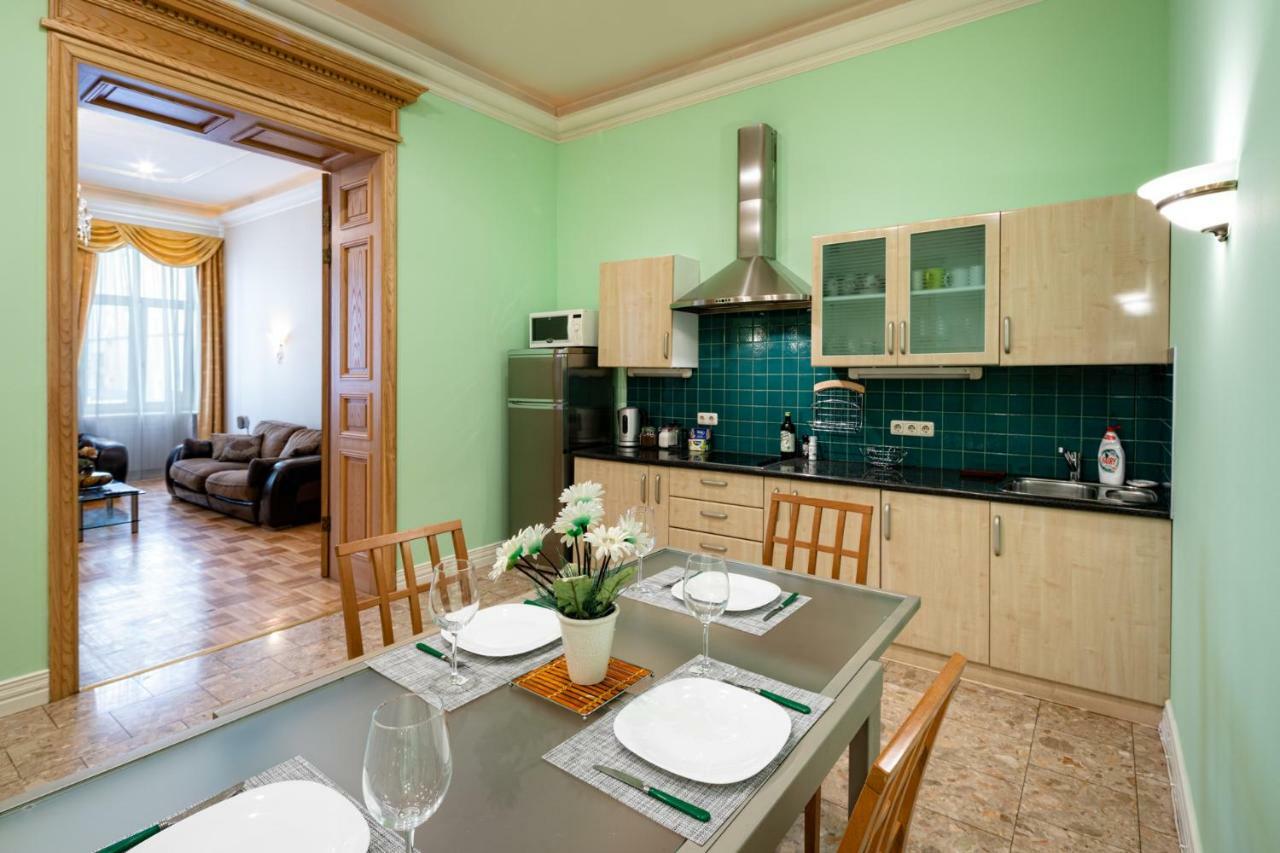 Old Riga 2 Bedroom Vecpilsetas Street Apartment Dış mekan fotoğraf